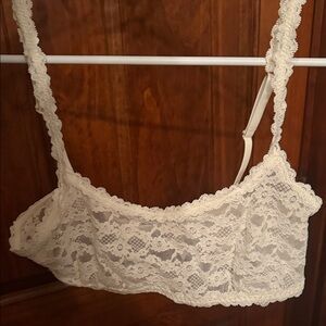 BNWT Aerie lace cream bralette Medium
